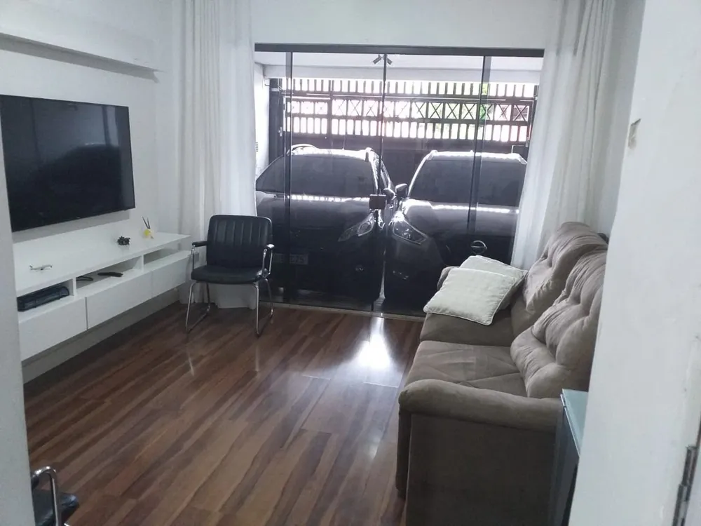 Sobrado, 4 quartos, 244 m² - Foto 2