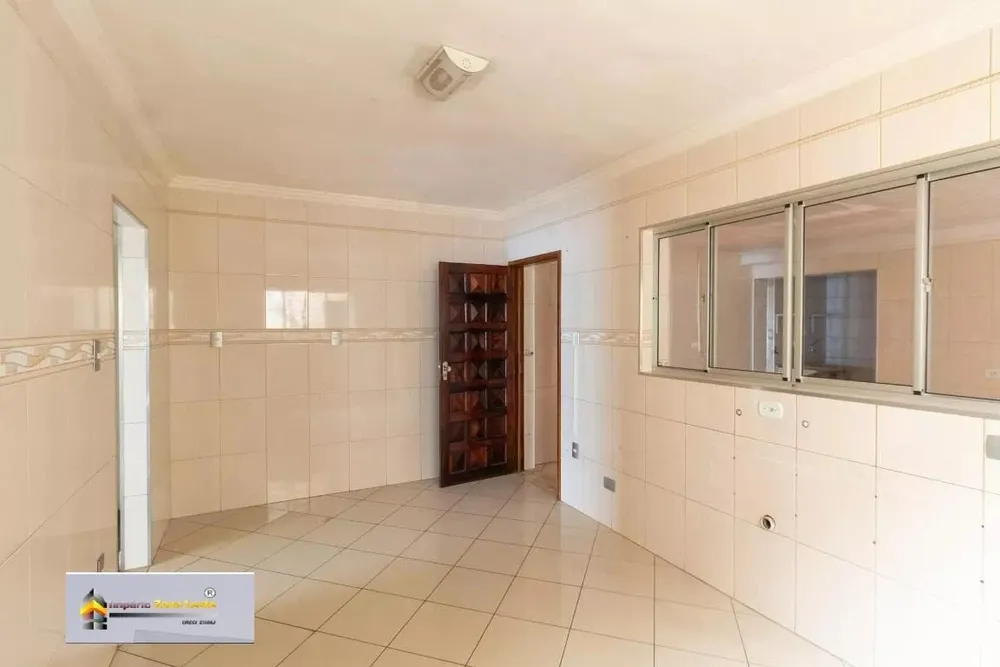 Sobrado, 3 quartos, 271 m² - Foto 1
