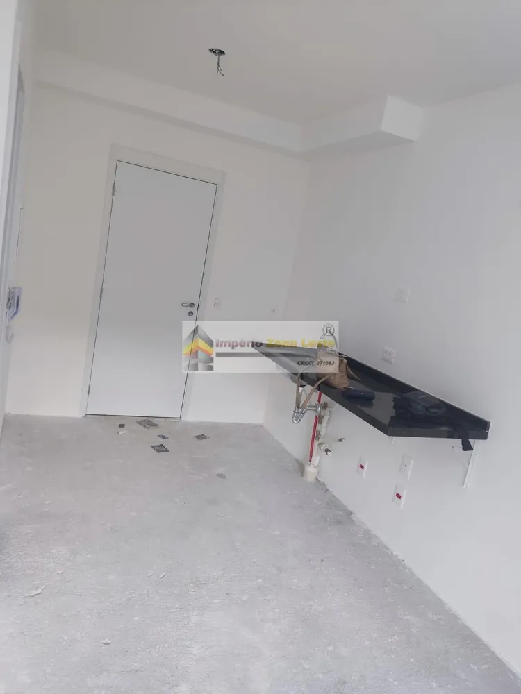 Apartamento, 1 quarto, 27 m² - Foto 2