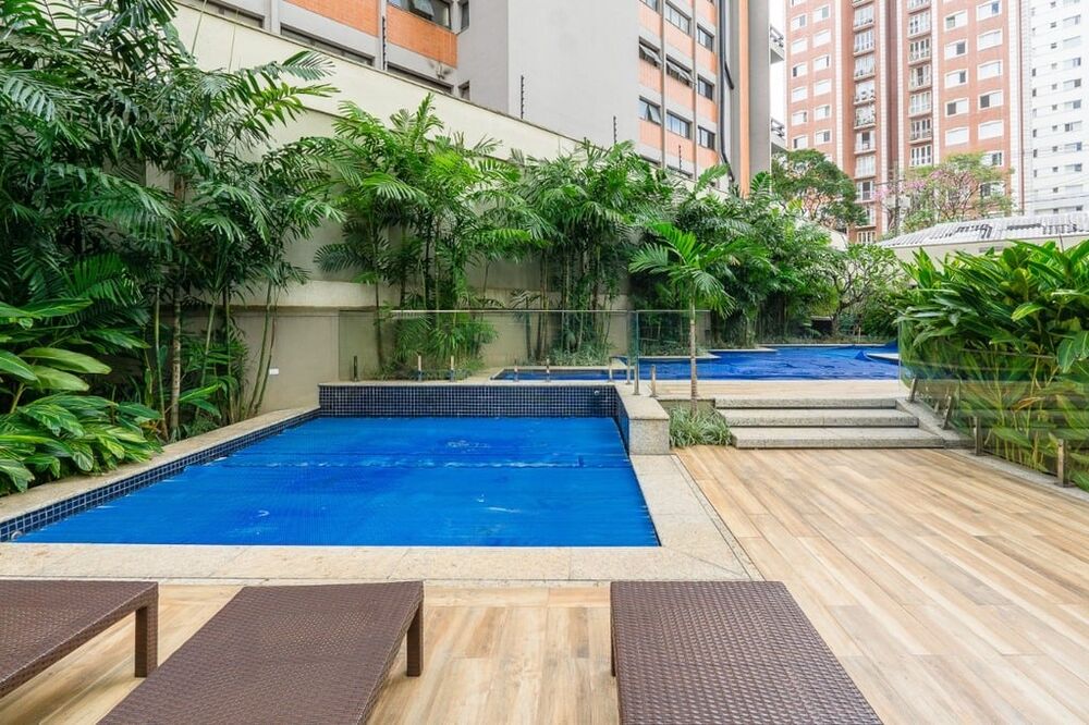 Apartamento à venda com 3 quartos, 210m² - Foto 3