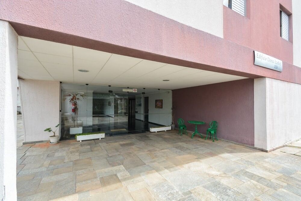 Apartamento à venda com 2 quartos, 64m² - Foto 3