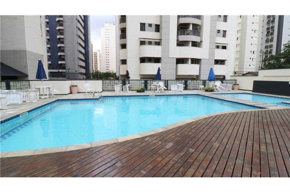 Cobertura à venda com 3 quartos, 180m² - Foto 2