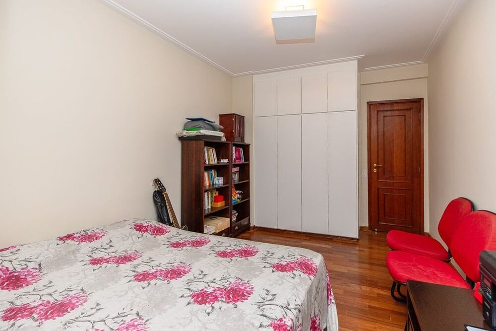 Apartamento à venda com 4 quartos, 223m² - Foto 6
