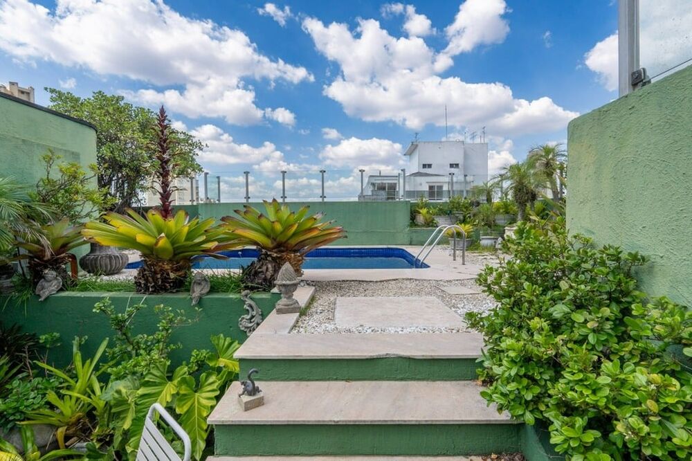 Cobertura à venda com 4 quartos, 576m² - Foto 1