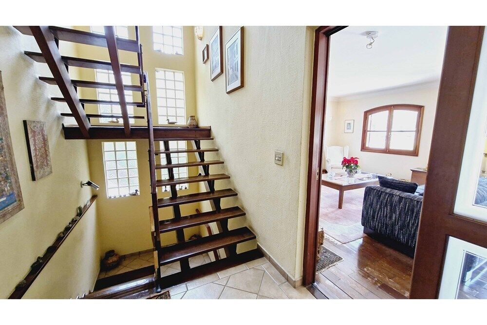 Casa à venda com 5 quartos, 405m² - Foto 4