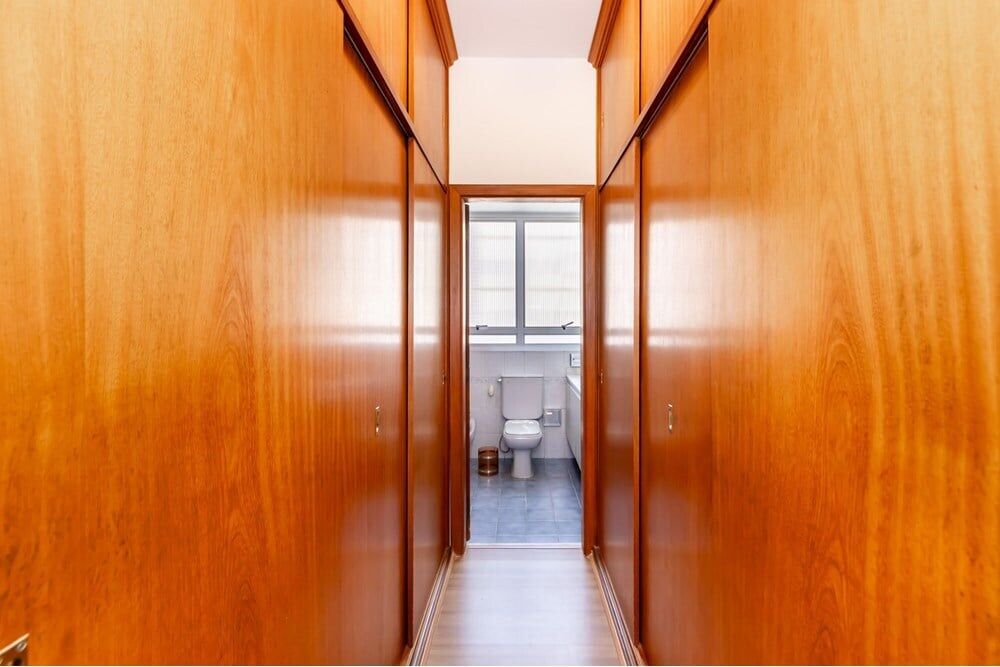 Apartamento à venda com 4 quartos, 244m² - Foto 2