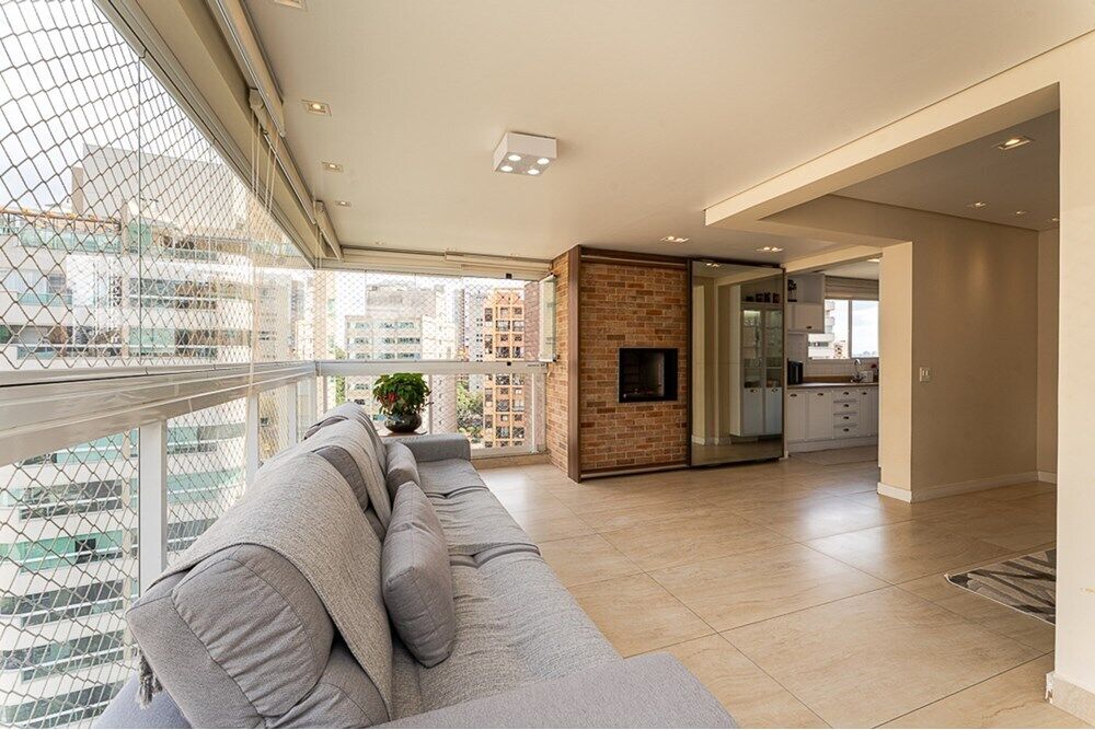Apartamento à venda com 3 quartos, 137m² - Foto 6