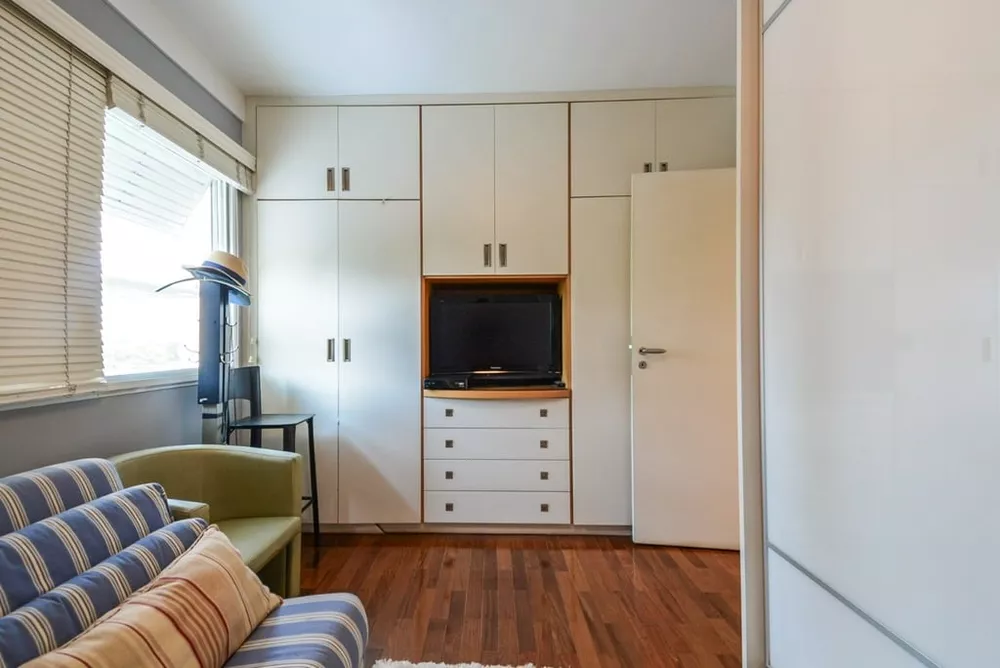 Apartamento à venda com 3 quartos, 177m² - Foto 3