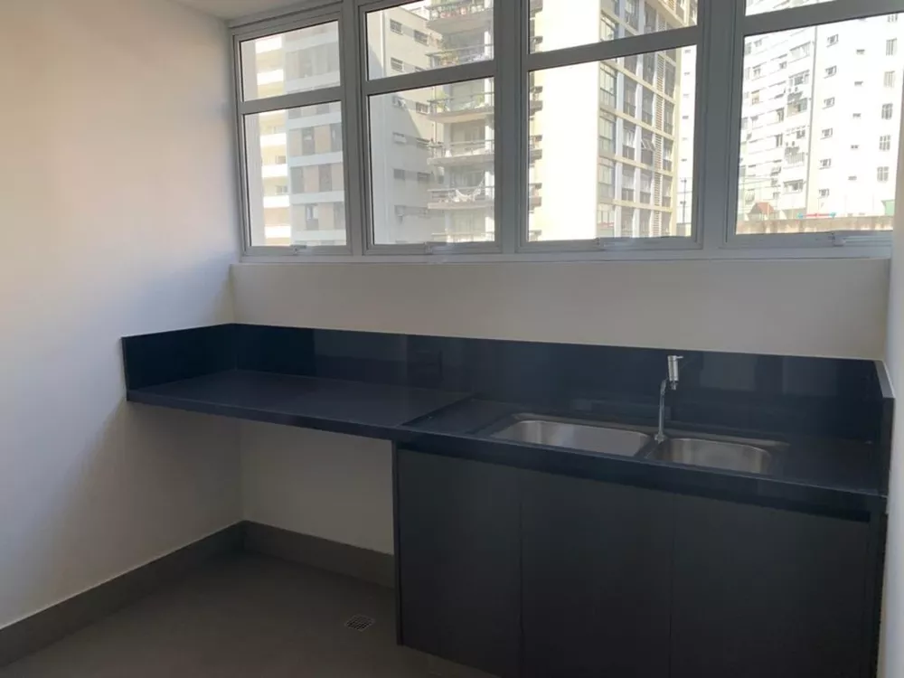 Apartamento à venda com 3 quartos, 341m² - Foto 1