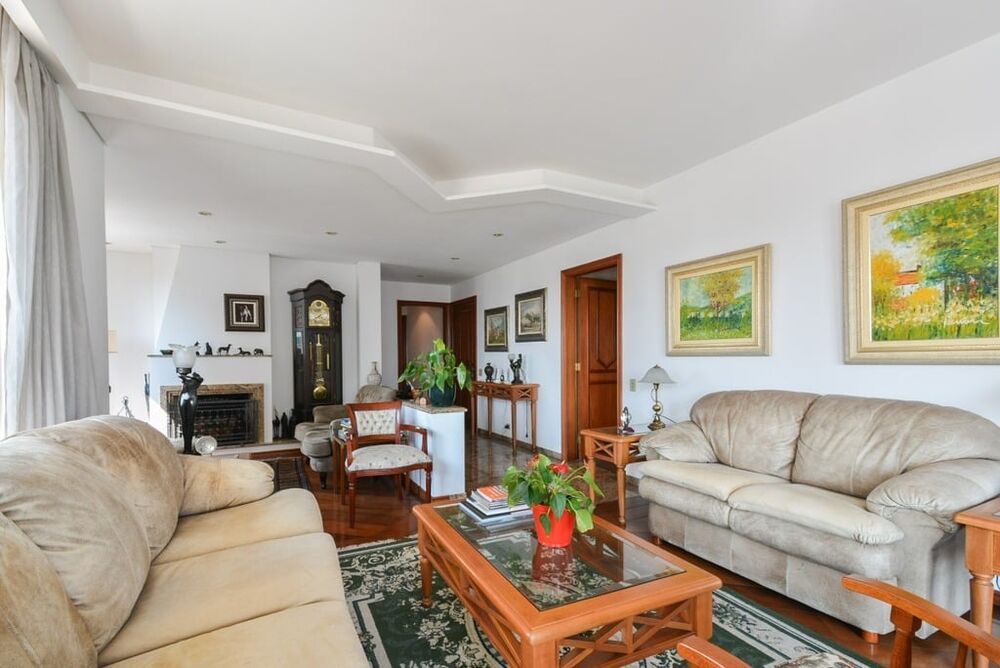 Apartamento à venda com 4 quartos, 246m² - Foto 4