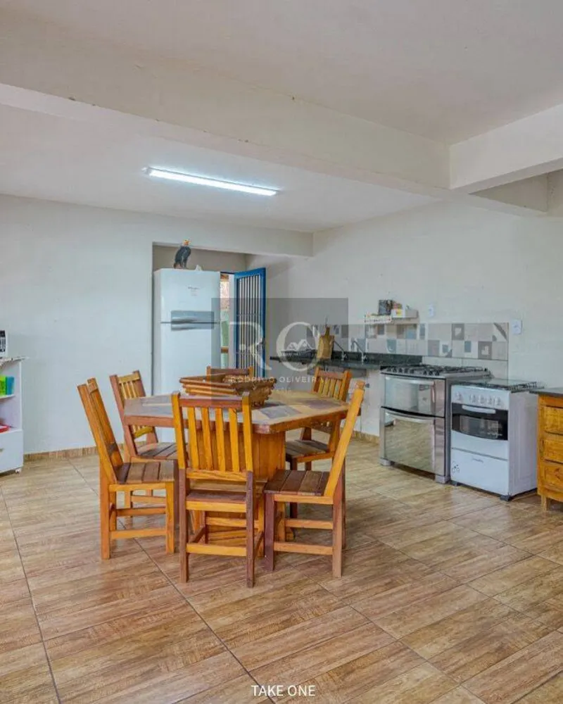 Sítio, 3 quartos, 2525 m² - Foto 4