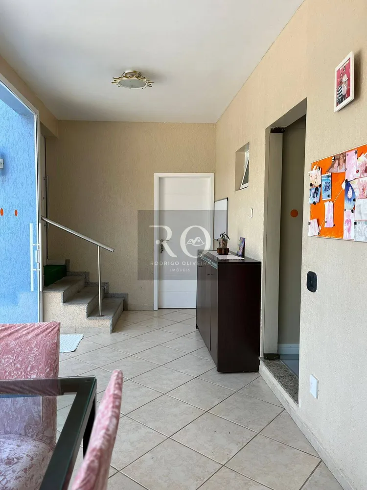 Casa, 5 quartos, 230 m² - Foto 11