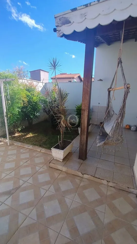 Casa, 5 quartos, 279 m² - Foto 2