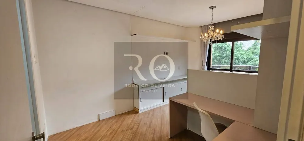 Apartamento, 3 quartos, 180 m² - Foto 1