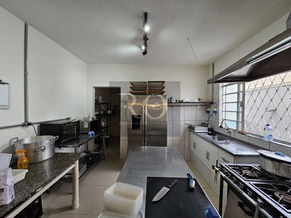 Casa, 3 quartos, 204 m² - Foto 2