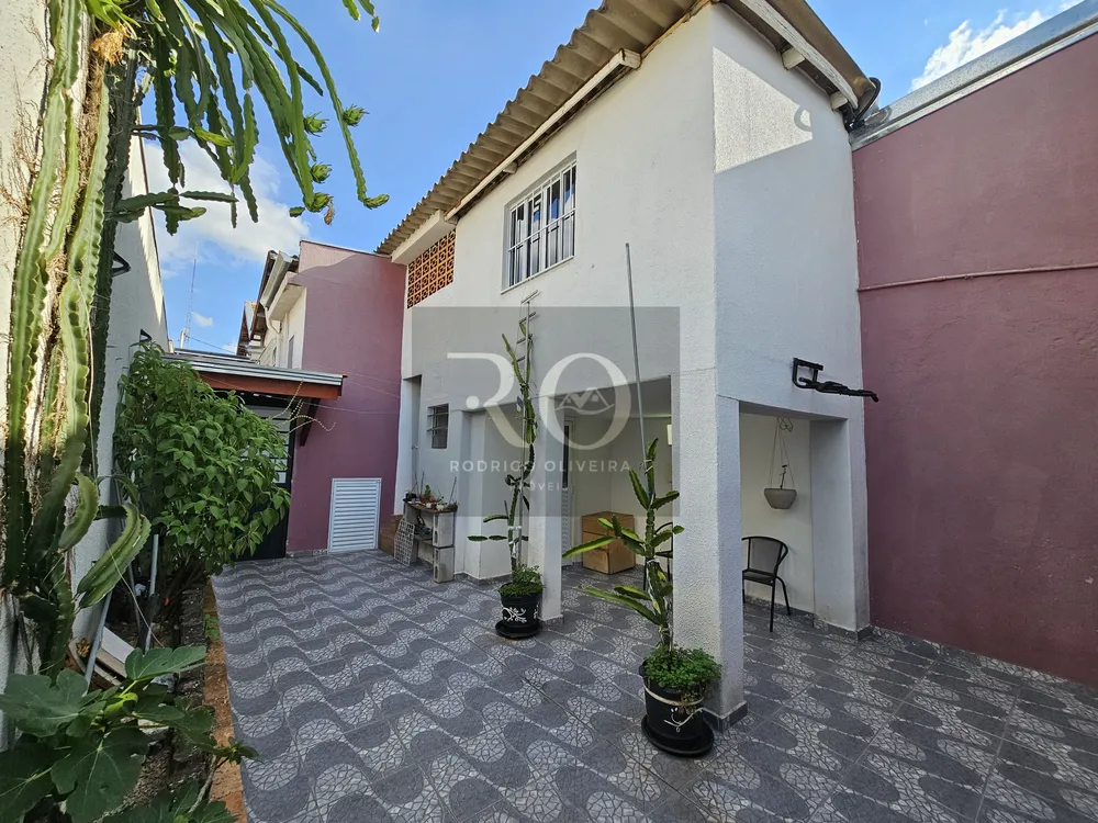 Casa, 3 quartos, 204 m² - Foto 1