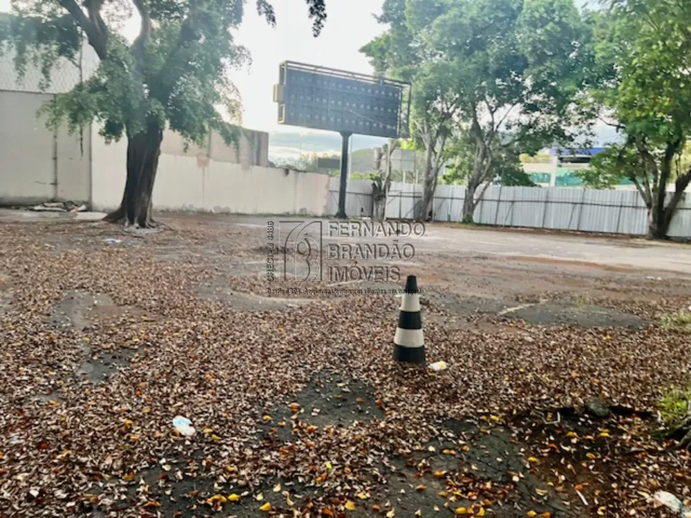 Loteamento e Condomínio, 1850 m² - Foto 1