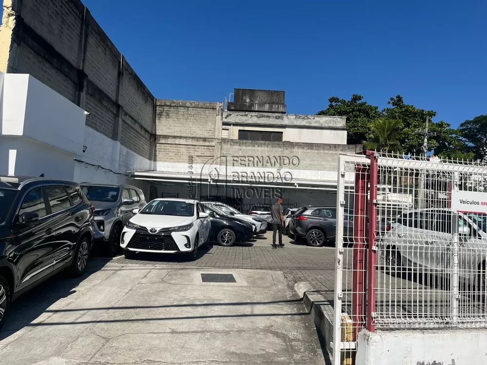 Loteamento e Condomínio, 640 m² - Foto 1