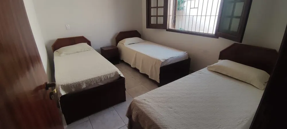 Casa, 3 quartos, 232 m² - Foto 4