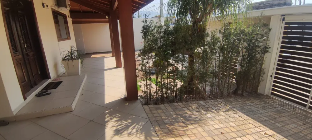 Casa, 3 quartos, 182 m² - Foto 2