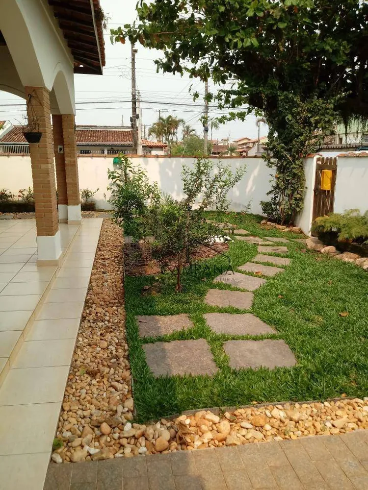 Casa, 3 quartos, 136 m² - Foto 1