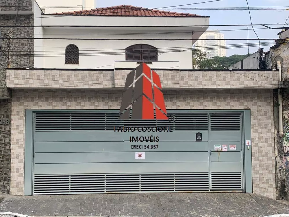 Sobrado à venda com 4 quartos, 218m² - Foto 1