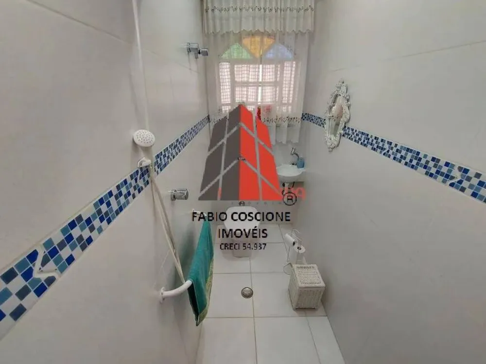 Casa, 4 quartos, 210 m² - Foto 1