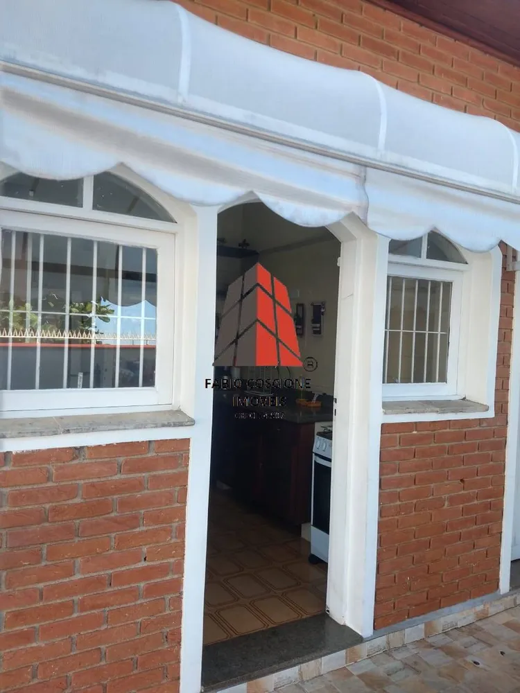Casa, 3 quartos, 230 m² - Foto 1