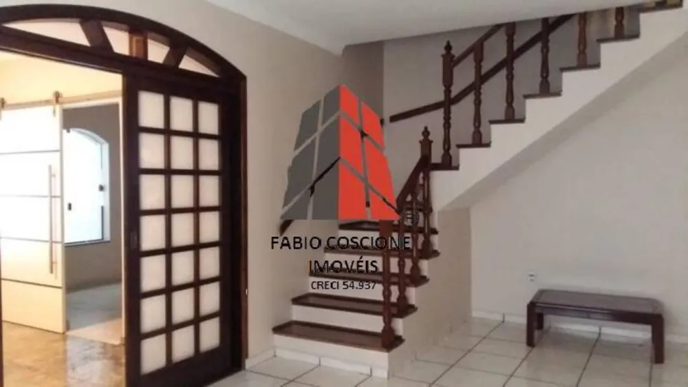 Sobrado, 4 quartos, 218 m² - Foto 2