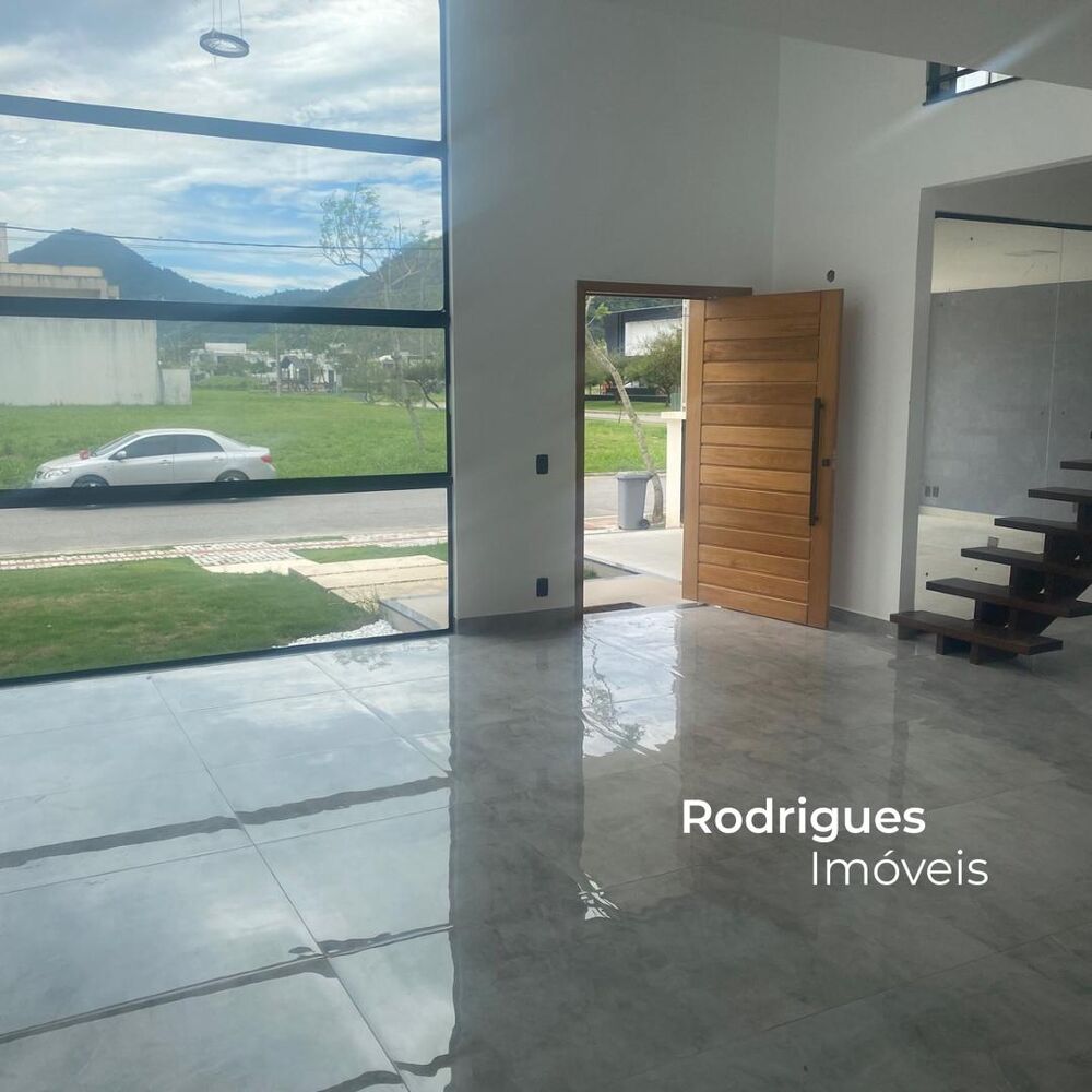 Casa de Condomínio à venda com 3 quartos, 360m² - Foto 3