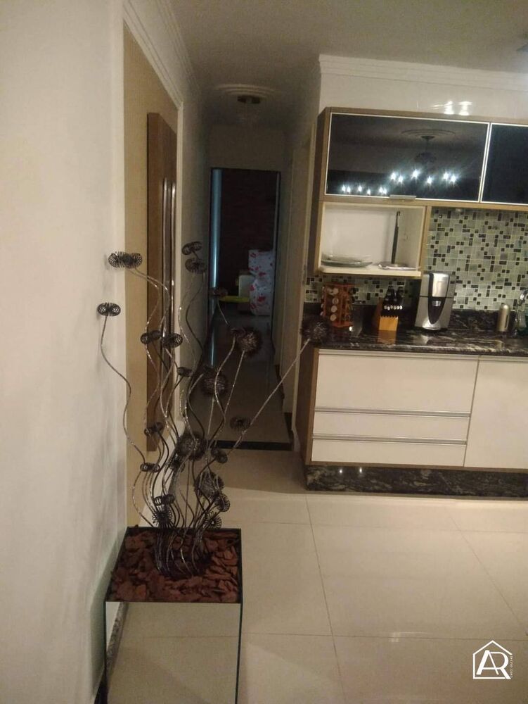 Apartamento à venda com 2 quartos, 47m² - Foto 2