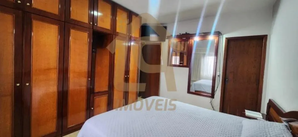 Casa, 3 quartos, 199 m² - Foto 2