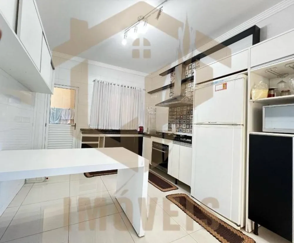 Casa, 3 quartos, 198 m² - Foto 3