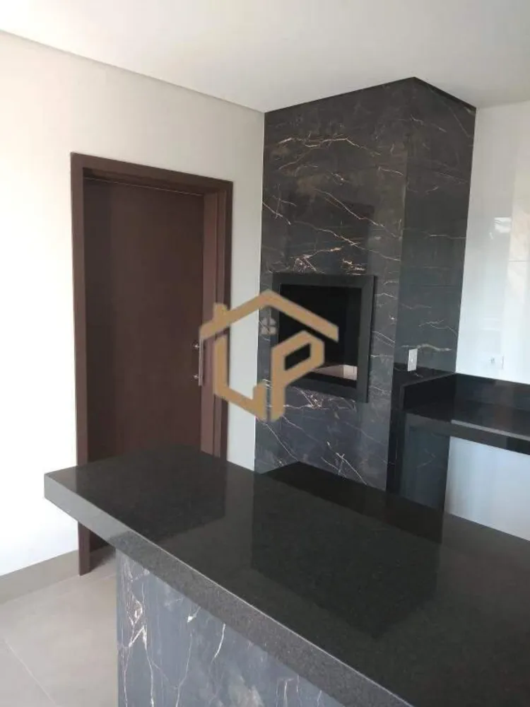 Sobrado, 1 quarto, 238 m² - Foto 1