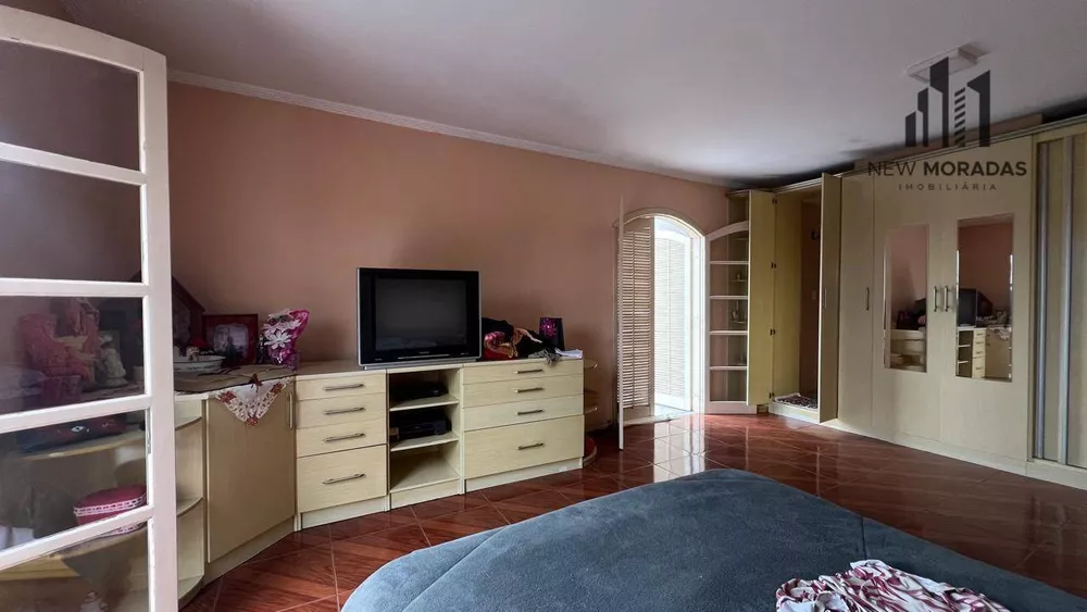 Sobrado à venda com 2 quartos, 187m² - Foto 3