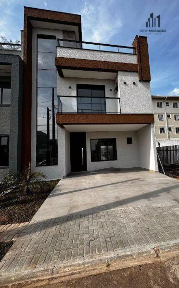 Sobrado à venda com 3 quartos, 138m² - Foto 1