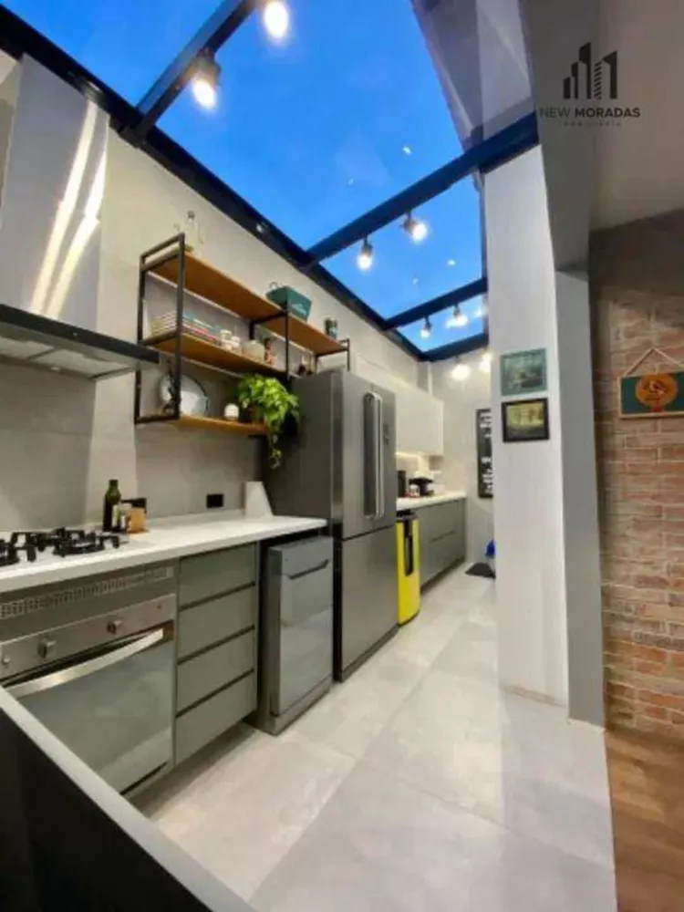 Sobrado à venda com 3 quartos, 92m² - Foto 4