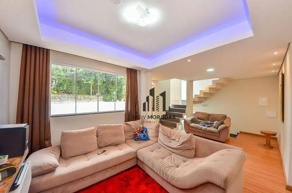 Sobrado, 3 quartos, 208 m² - Foto 2