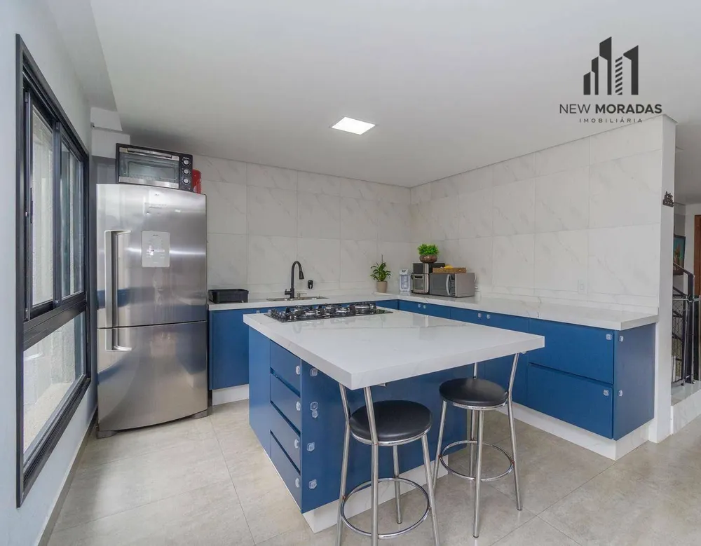 Sobrado, 3 quartos, 232 m² - Foto 1