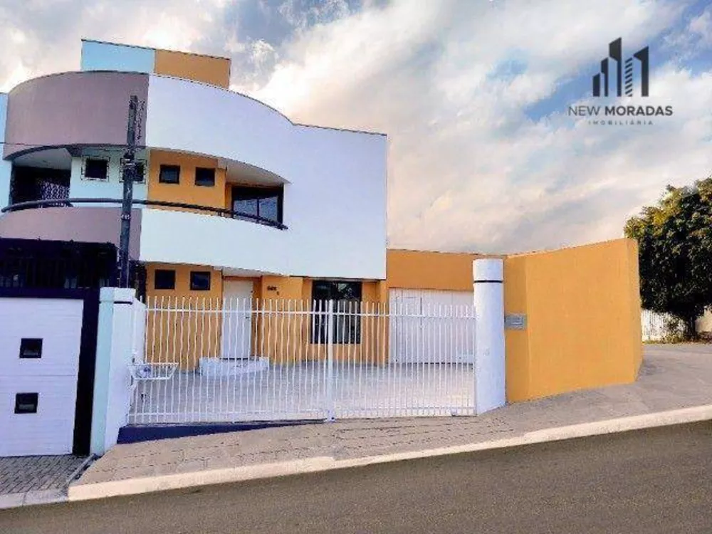 Sobrado à venda com 3 quartos, 160m² - Foto 1