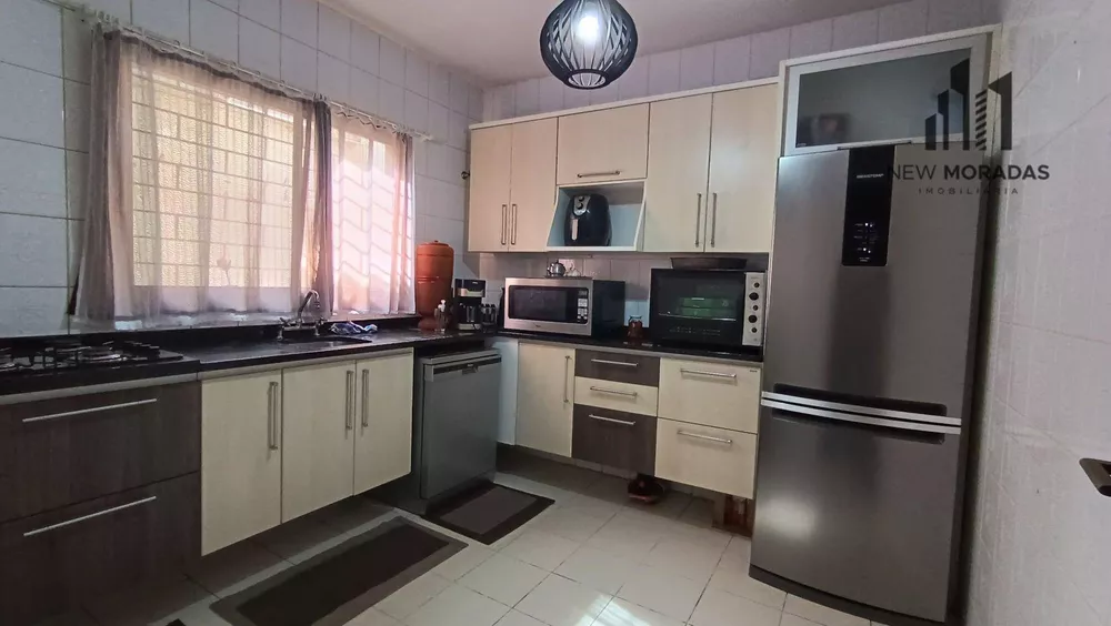 Sobrado à venda com 3 quartos, 145m² - Foto 2