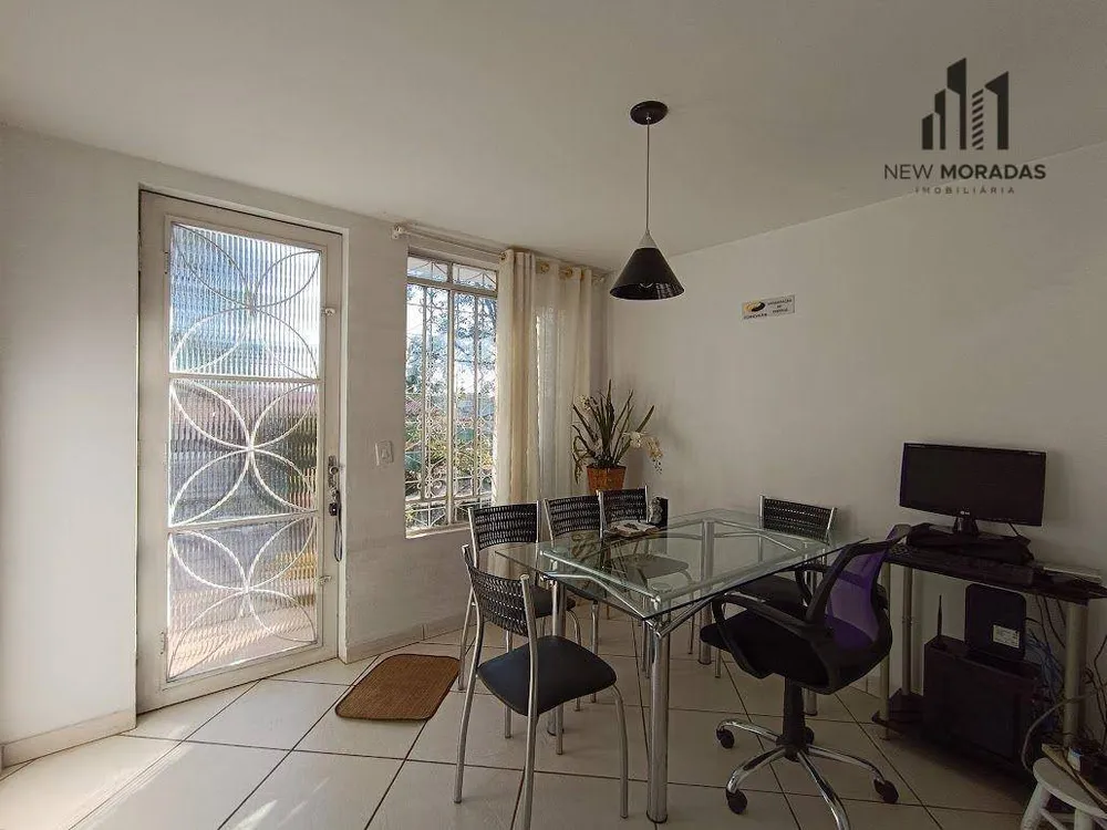 Casa, 5 quartos, 158 m² - Foto 2