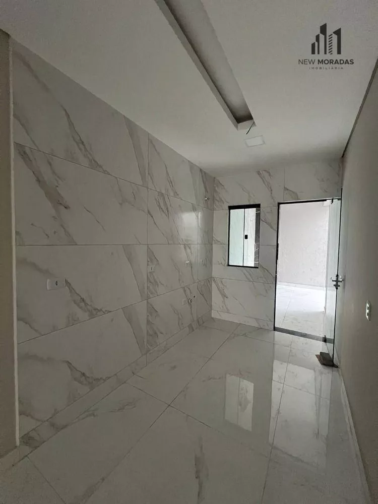 Casa à venda com 2 quartos, 69m² - Foto 2