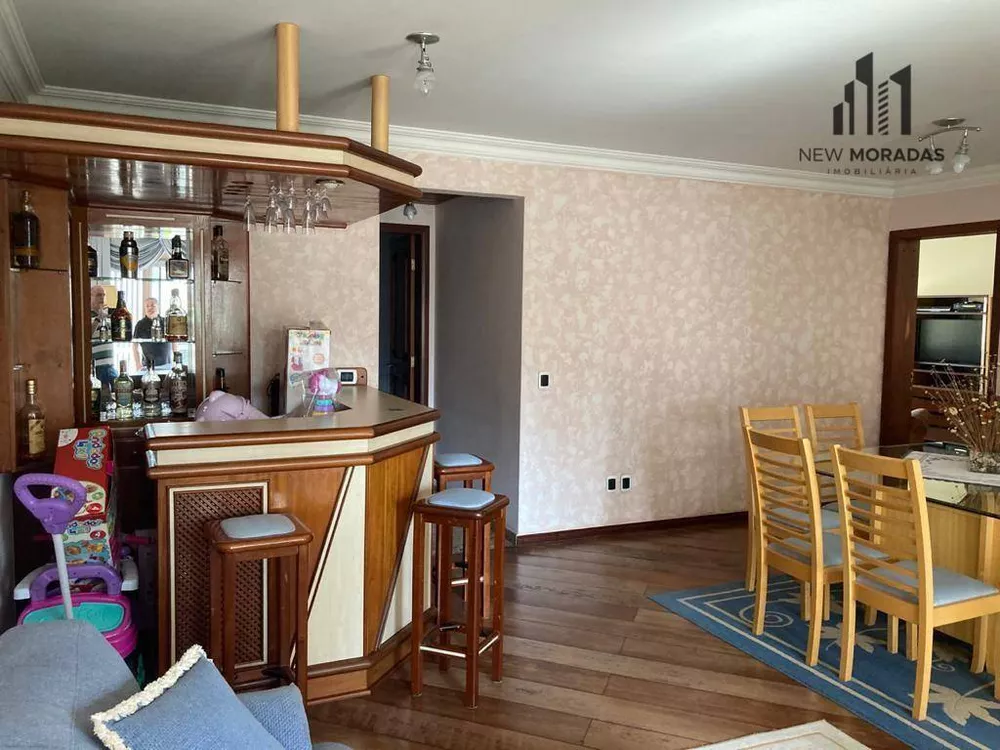 Apartamento à venda com 3 quartos, 179m² - Foto 2