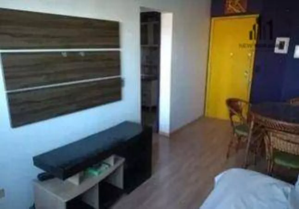 Apartamento à venda com 1 quarto, 33m² - Foto 2