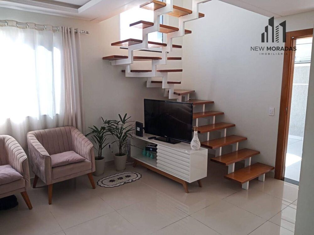 Sobrado à venda com 3 quartos, 125m² - Foto 1