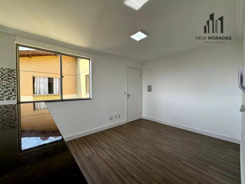 Apartamento à venda com 2 quartos, 43m² - Foto 4