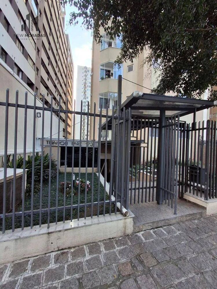 Apartamento à venda com 1 quarto, 38m² - Foto 2