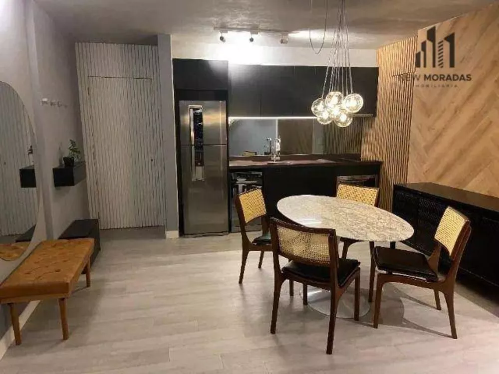 Apartamento à venda com 2 quartos, 70m² - Foto 1