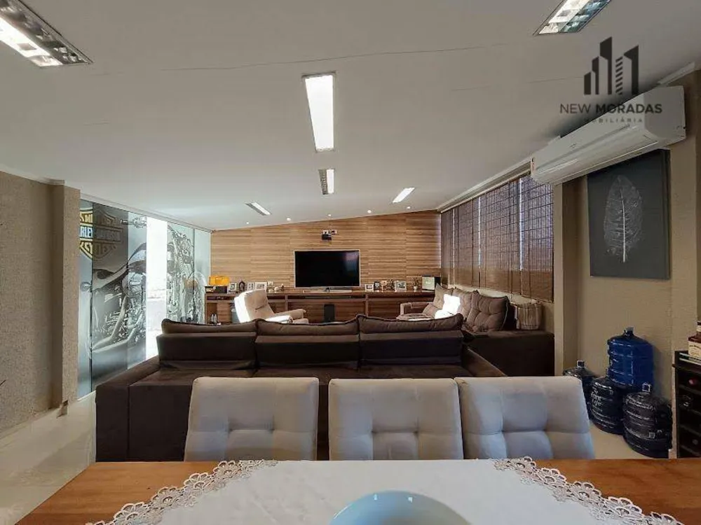 Casa, 3 quartos, 209 m² - Foto 4